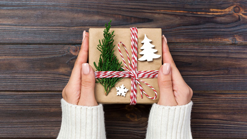 5 Holiday Party Favor Ideas Everyone Will Love